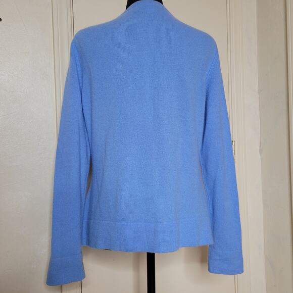Investments Fine Cashmere Cornflower Blue Round Neck Full Button Cardigan✨️M - Picture 3 of 16